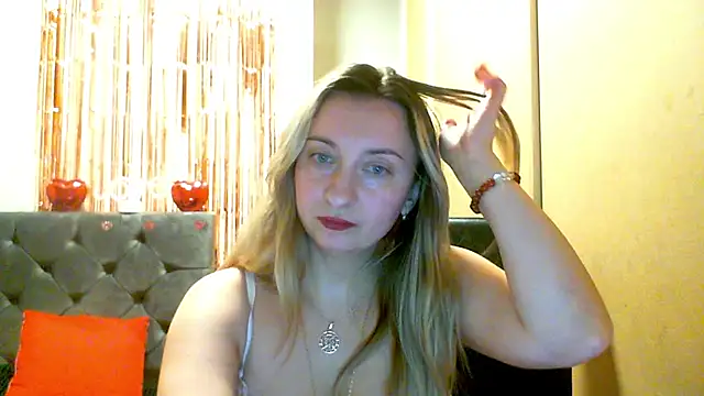 SusanCurt online show from March 5, 2026, 7:43 pm