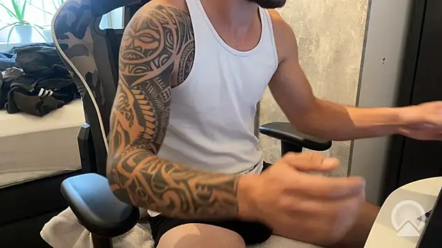 bigdick19cm90 online show from October 4, 2025, 1:20 pm