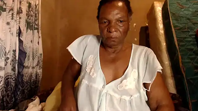 NaughtyGranny online show from February 4, 2026, 9:09 pm