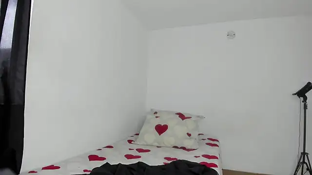 SARA TS FOX online show from October 11, 2025, 9:24 pm