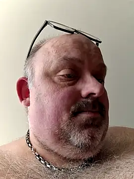 Snapshot of Bibear197511 chatting on May 26, 2026, 2:13 pm Bibear197511 online show from May 26, 2026, 2:13 pm
