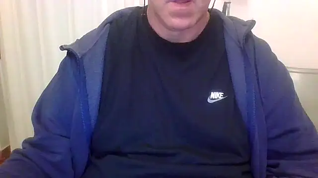 ANONIMO7735 online show from October 31, 2025, 4:52 pm