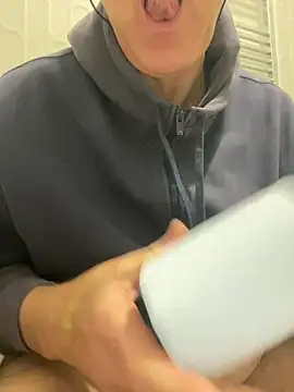 ANONIMO7735 online show from January 12, 2026, 10:37 pm