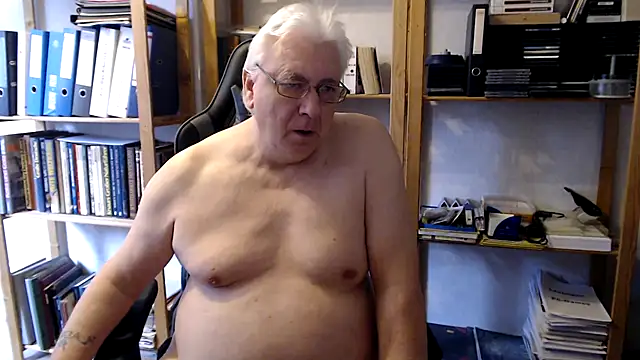 SchwanzhureXXL online show from March 25, 2026, 11:05 am