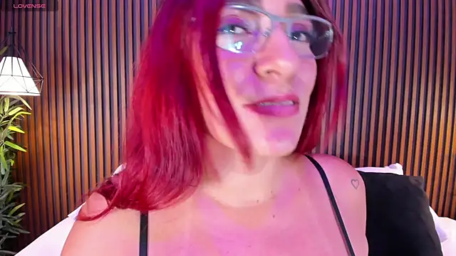 naughty flower18 online show from March 12, 2025, 1:58 am