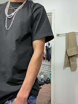 Snapshot of Prettyboiflaco chatting on December 14, 2024, 11:45 pm Prettyboiflaco online show from December 14, 2024, 11:45 pm