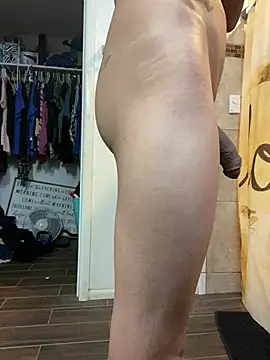 Snapshot of Prettyboiflaco chatting on December 17, 2024, 4:12 am Prettyboiflaco online show from December 17, 2024, 4:12 am