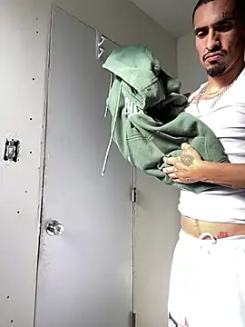 Snapshot of Prettyboiflaco chatting on February 7, 2025, 4:14 pm Prettyboiflaco online show from February 7, 2025, 4:14 pm