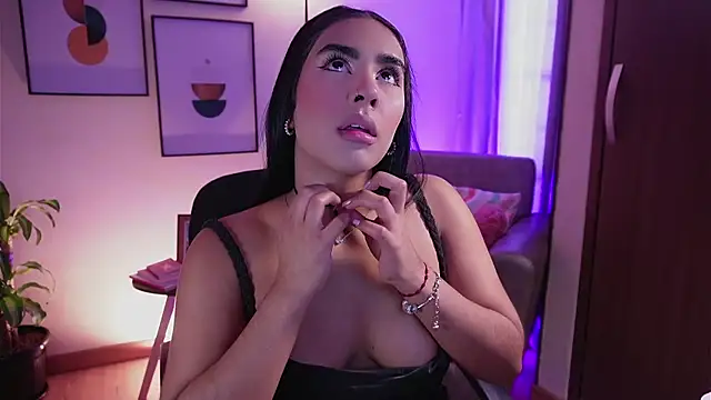 Isabella dior online show from February 9, 2025, 3:12 pm