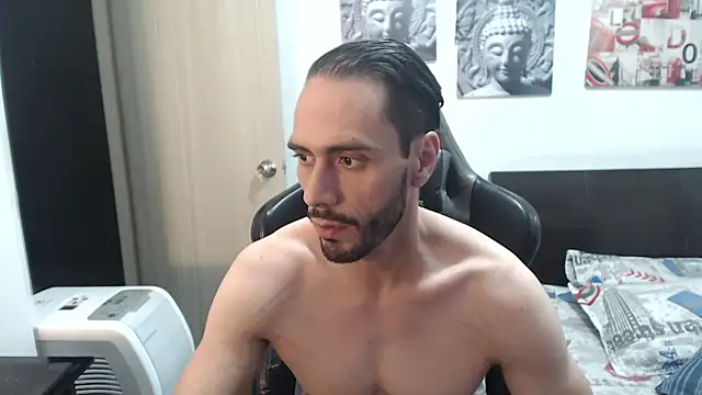 samuelgarcia  online show from January 10, 2025, 11:18 pm