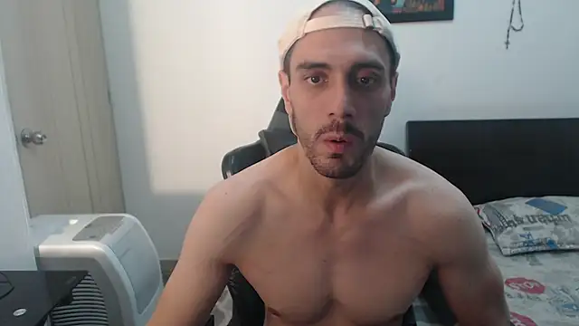 samuelgarcia  online show from March 17, 2025, 8:40 am