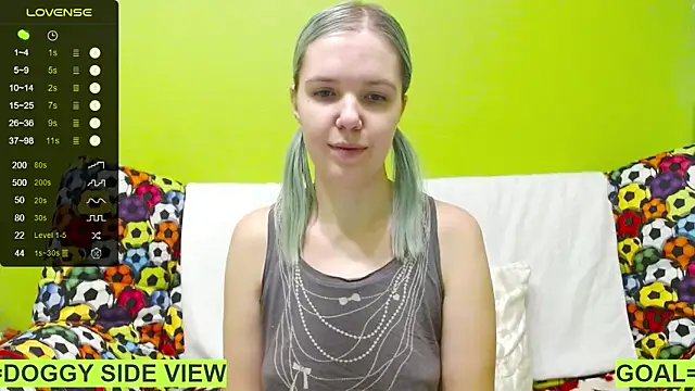 Snapshot of Ultra_Meow chatting on February 9, 2025, 8:56 pm Ultra Meow online show from February 9, 2025, 8:56 pm