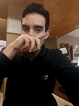 TommyMomentum online show from April 5, 2026, 2:53 am