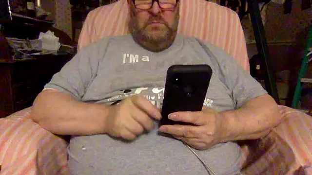 Snapshot of Drwhocares chatting on April 16, 2026, 5:58 pm Drwhocares online show from April 16, 2026, 5:58 pm