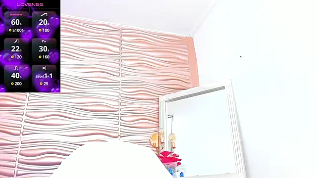 mia pineda online show from February 1, 2025, 6:19 pm