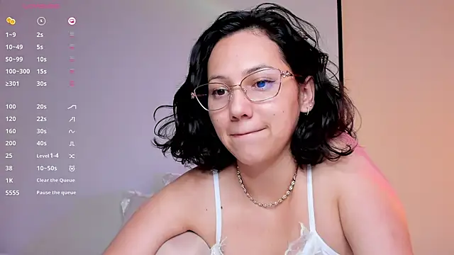 Snapshot of Anyi_1 chatting on July 5, 2026, 4:19 am Anyi 1 online show from July 5, 2026, 4:19 am