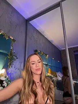 Snapshot of RockQueen_A chatting on April 14, 2026, 4:24 pm RockQueen A online show from April 14, 2026, 4:24 pm