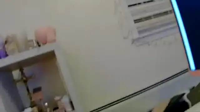 AngelMagick online show from April 22, 2026, 4:48 am