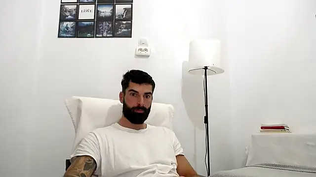 Verycutex online show from October 21, 2025, 5:30 am