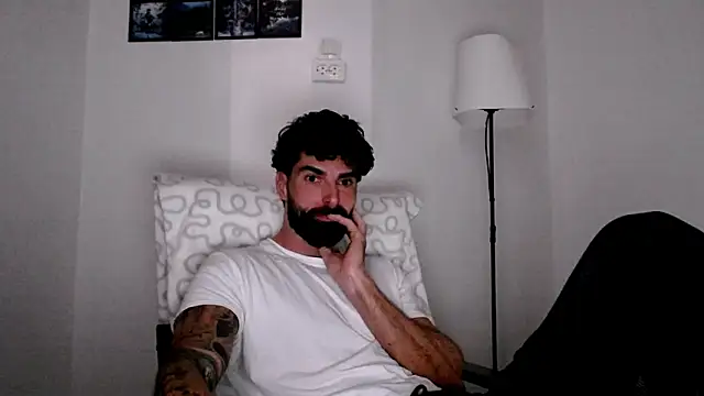 Verycutex online show from March 4, 2026, 5:24 am