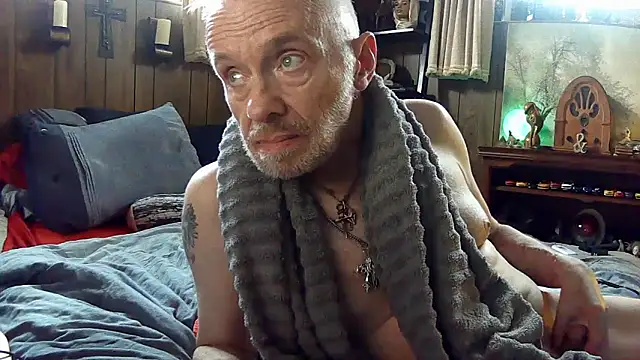 Makowboy online show from March 22, 2026, 9:07 pm