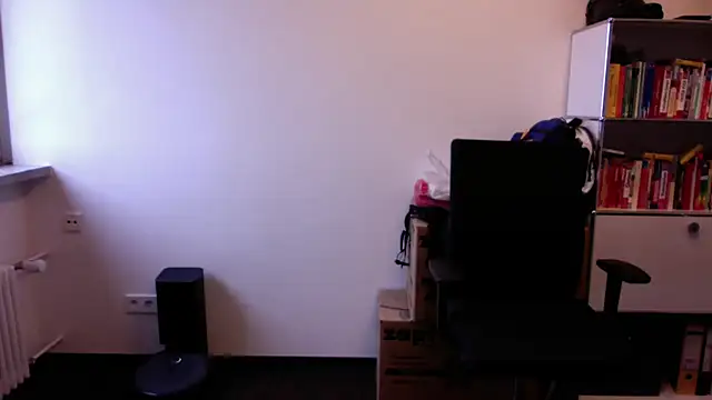 Snapshot of Slave_75 chatting on December 23, 2024, 10:53 am Slave 75 online show from December 23, 2024, 10:53 am