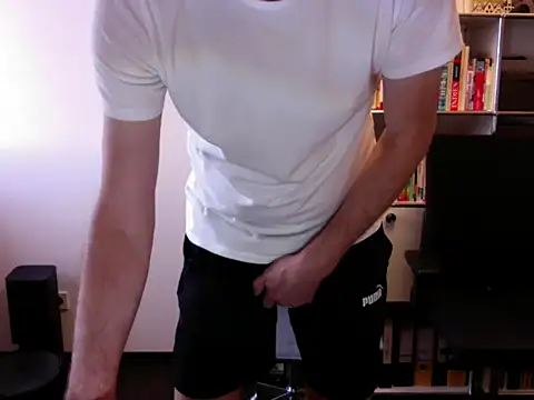 Snapshot of Slave_75 chatting on September 12, 2025, 5:51 am Slave 75 online show from September 12, 2025, 5:51 am