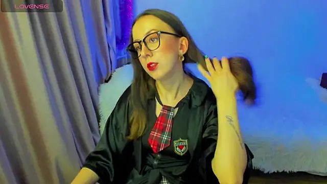 CurlySteph online show from January 18, 2026, 5:06 pm