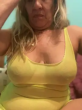 camelia3 online show from April 15, 2026, 12:28 am