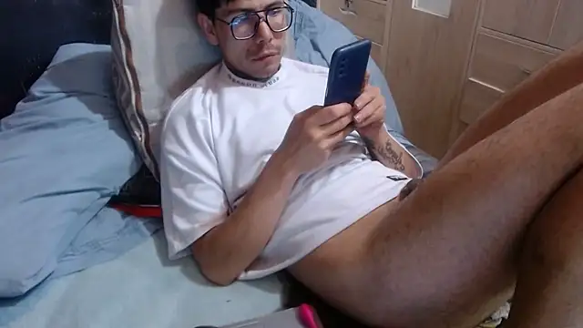 dannnyhot24 online show from January 5, 2025, 8:11 am