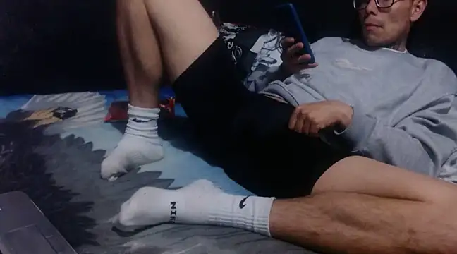 dannnyhot24 online show from February 15, 2025, 4:47 am