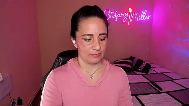 stefany miller77 online show from January 10, 2025, 3:48 pm