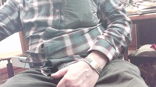 Snapshot of HaraldGermany chatting on February 25, 2026, 6:28 pm HaraldGermany online show from February 25, 2026, 6:28 pm