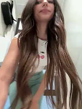  MiaQueen  online show from April 9, 2026, 10:04 pm