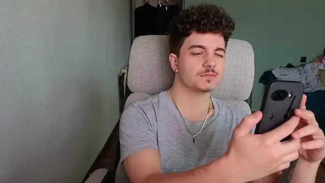 Remy Miles online show from March 19, 2026, 5:11 am