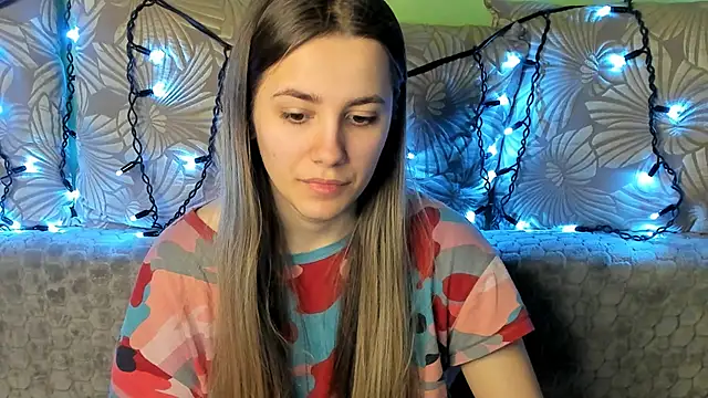 MaggieCake online show from February 22, 2025, 4:40 am