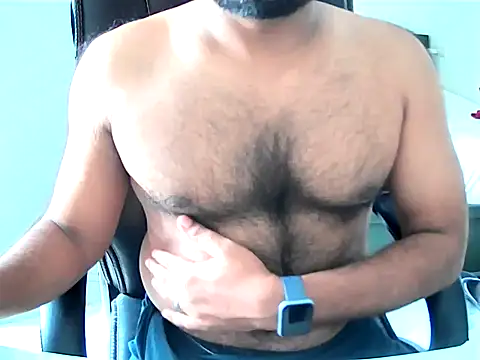 Snapshot of VINU26BLR chatting on November 12, 2025, 9:53 am VINU26BLR online show from November 12, 2025, 9:53 am