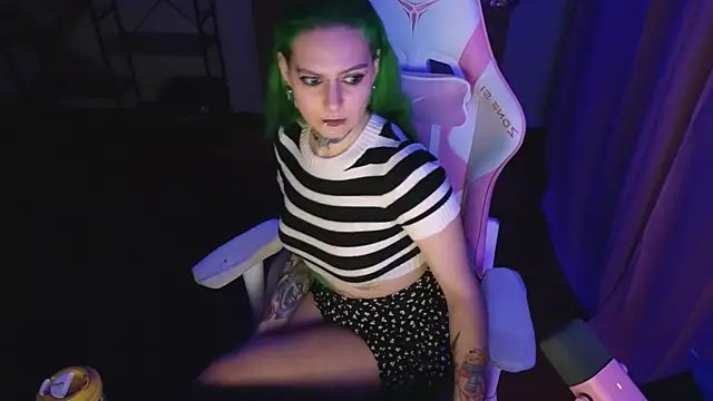 Ginger Stay online show from May 23, 2026, 8:35 pm