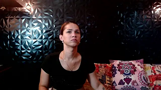 PINK  LOLA1 online show from March 29, 2026, 1:22 pm