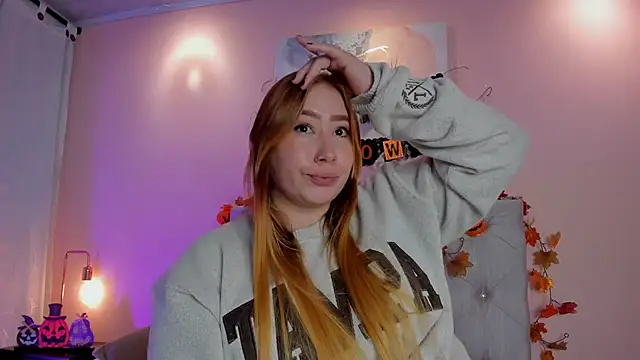 Snapshot of hannamartinn chatting on October 31, 2025, 1:39 am hannamartinn online show from October 31, 2025, 1:39 am