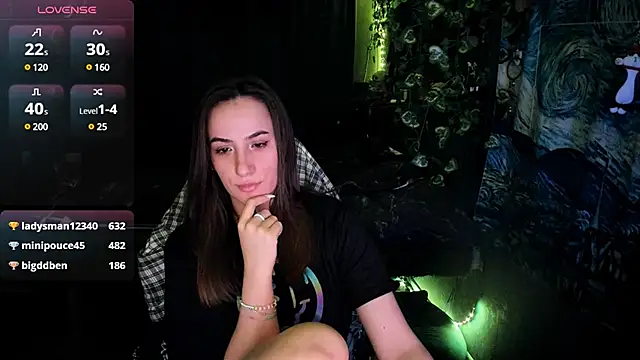 Selbi Paine online show from March 20, 2025, 2:40 am