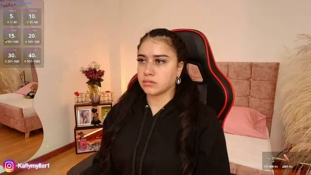 Snapshot of KallyMyller1 chatting on December 9, 2024, 7:39 pm KallyMyller1 online show from December 9, 2024, 7:39 pm