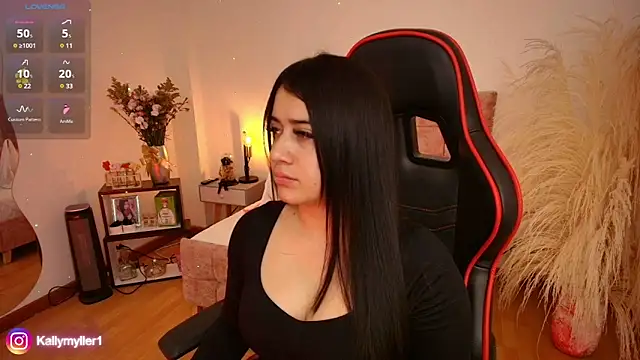 Snapshot of KallyMyller1 chatting on December 24, 2024, 3:37 pm KallyMyller1 online show from December 24, 2024, 3:37 pm