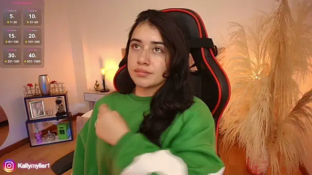 Snapshot of KallyMyller1 chatting on January 22, 2025, 7:24 pm KallyMyller1 online show from January 22, 2025, 7:24 pm