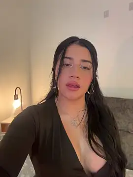 KallyMyller1 online show from April 15, 2026, 7:58 pm