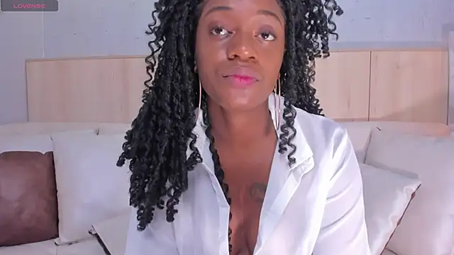 maryevans  online show from January 22, 2025, 4:55 pm