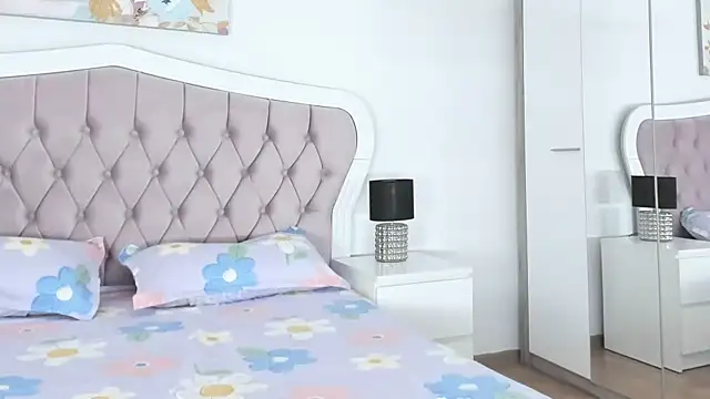 purefantasy online show from March 1, 2026, 6:26 am