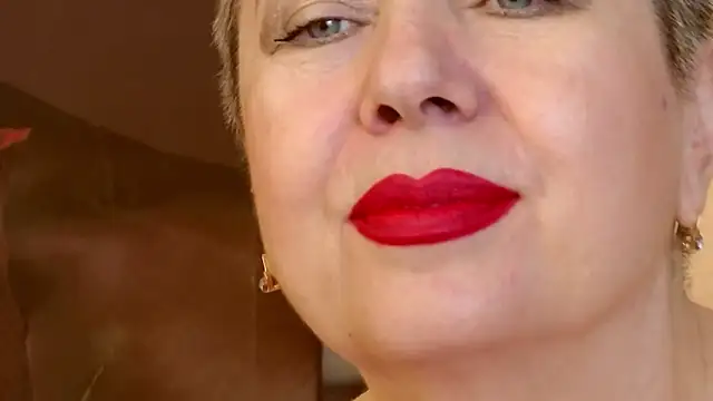 LadyPosh online show from September 23, 2025, 9:07 pm