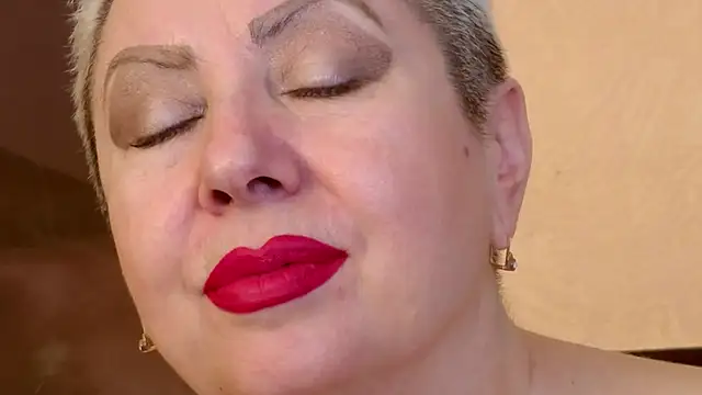 LadyPosh online show from October 30, 2025, 9:48 pm