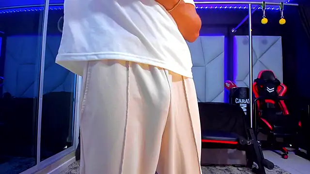 Aydenmiller96 online show from November 12, 2025, 1:55 pm